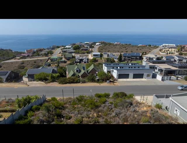 1,198M² VACANT LAND FOR SALE IN DANA BAY
